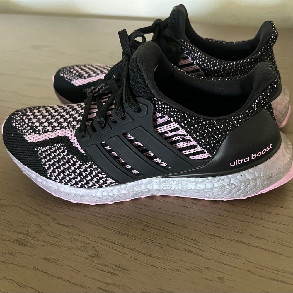 Adidas Womens Ultraboost 5.0 DNA